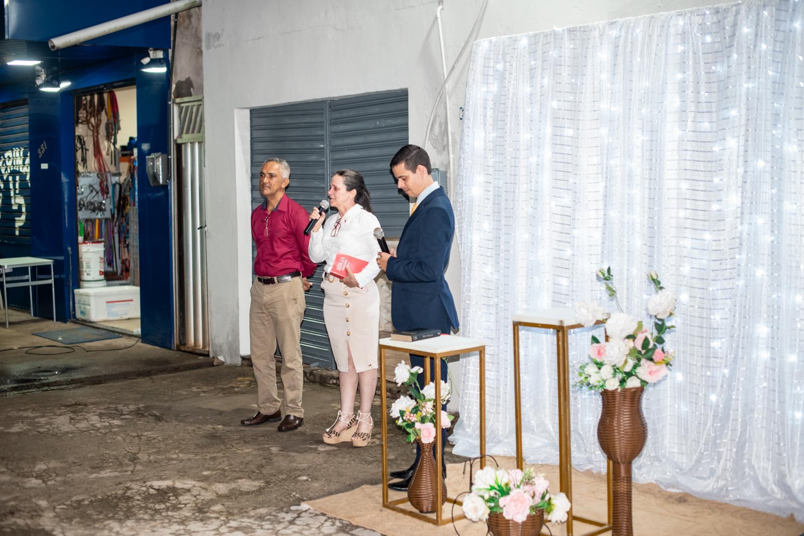 Irmã Angelita e Família realizam culto de gratidão a Deus